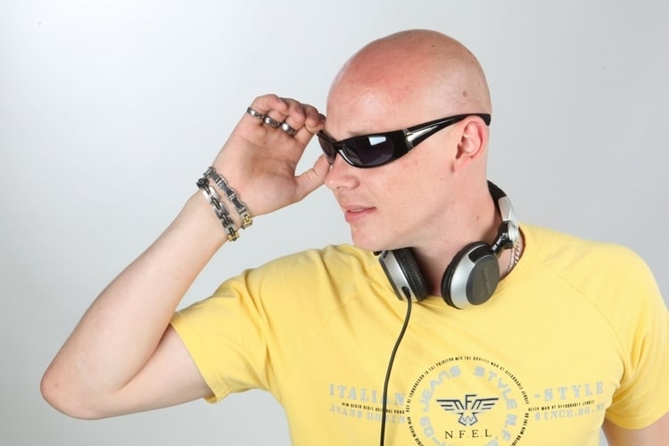 Dnešním hostem pořadu DJ TiME bude matador české klubové scény – DJ KIFLI!